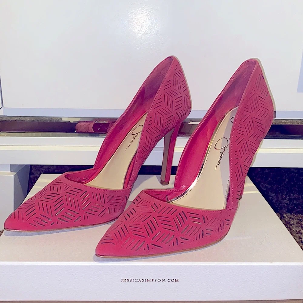 Jessica Simpson Rose Pink Laser-Cut Pointed Stiletto Pumps - Picture 3 of 6